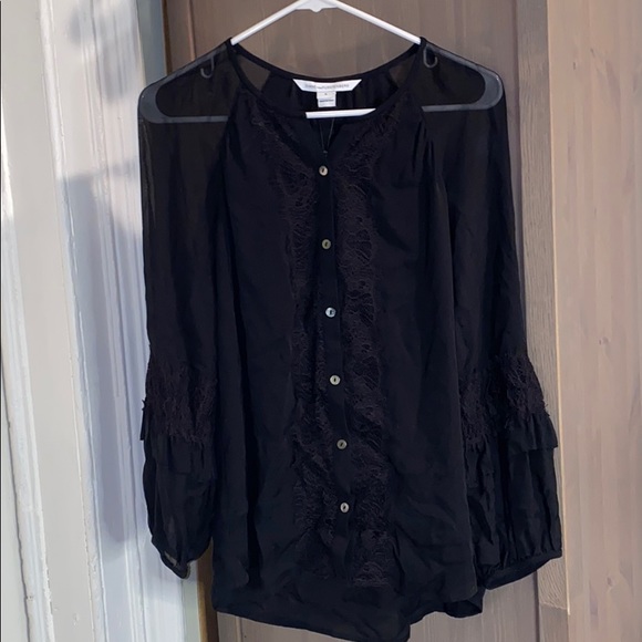 DVF Taylor Silk black buttoned top (S875201S15W). - Picture 1 of 7